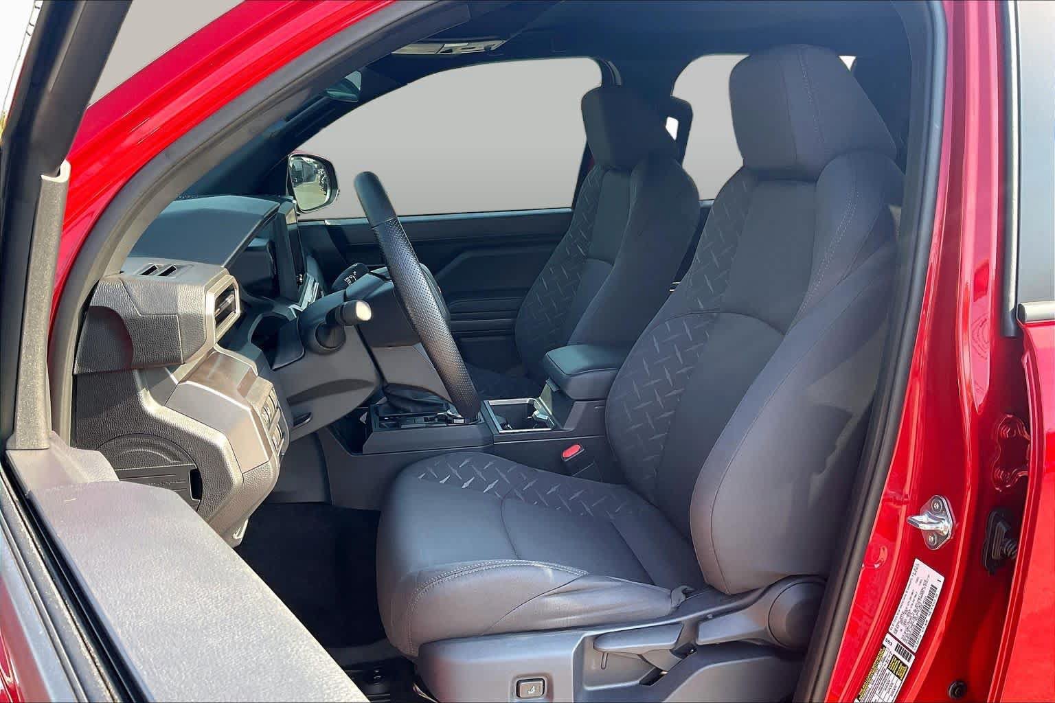 Used 2026 Toyota Tacoma SR5 AWD/4WD image 8