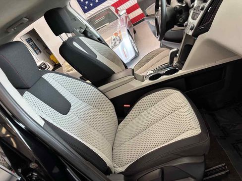 Used 2010 Chevrolet Equinox LS image 21