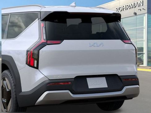 New 2026 Kia EV9 Wind image 14