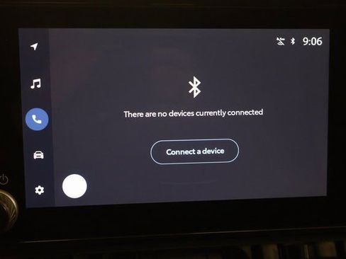 Used 2025 Toyota RAV4 XLE image 24