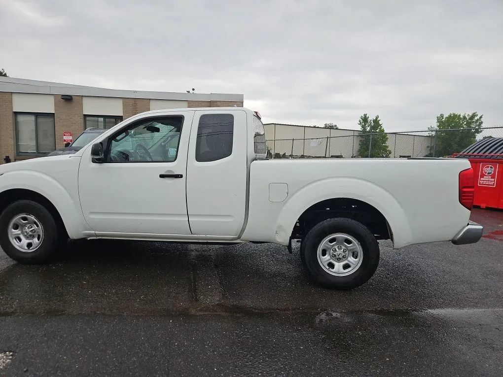 Used 2016 Nissan Frontier S RWD image 11