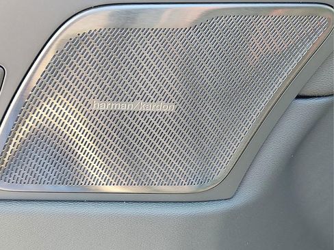 New 2025 Volvo XC60 T8 Plus w/ Climate Package image 16