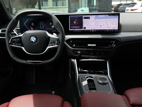 Used 2025 BMW 330i Sedan w/ Premium Package RWD image 25