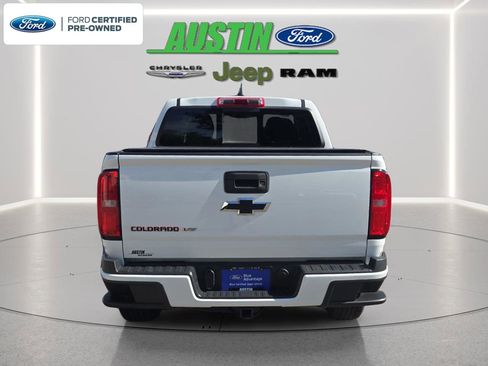 Used 2018 Chevrolet Colorado LT w/ Redline Special Edition AWD/4WD image 4