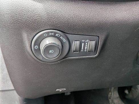 Used 2023 Jeep Compass Limited AWD/4WD image 18