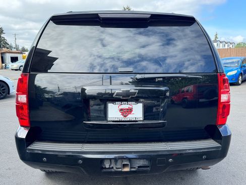 Used 2013 Chevrolet Tahoe LT w/ Luxury Package AWD/4WD image 6