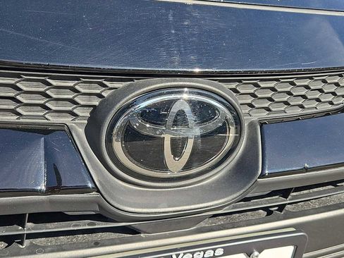 Used 2025 Toyota Corolla LE image 21