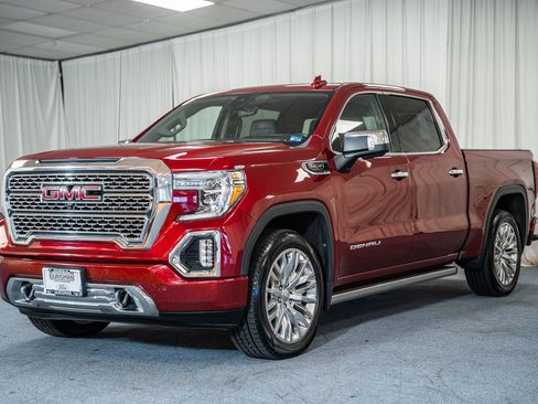 Used 2019 GMC Sierra 1500 Denali w/ Denali Ultimate Package AWD/4WD image 3