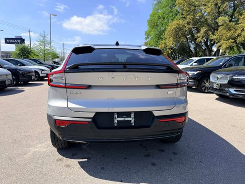 Certified 2023 Volvo C40 P8 Recharge Ultimate w/ Protection Package Premier image 5