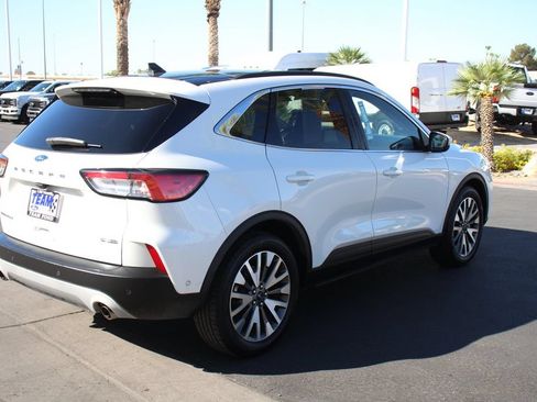 Certified 2020 Ford Escape Titanium w/ Titanium Premium Package 2.0 AWD/4WD image 8