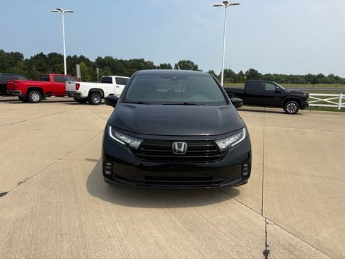 Used 2023 Honda Odyssey Sport image 8