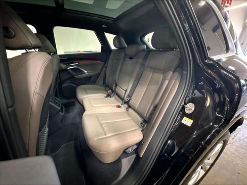 Used 2025 Audi Q5 Premium AWD/4WD image 27