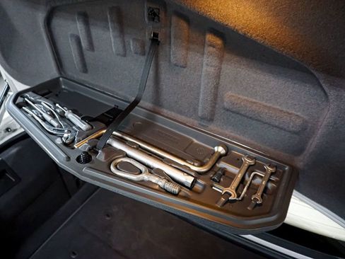 Used 1999 BMW 740iL image 90