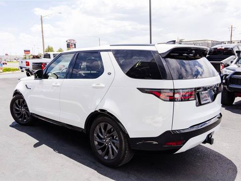 Used 2022 Land Rover Discovery S R-Dynamic AWD/4WD image 7