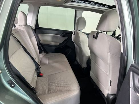 Used 2017 Subaru Forester 2.5i Premium AWD/4WD image 28