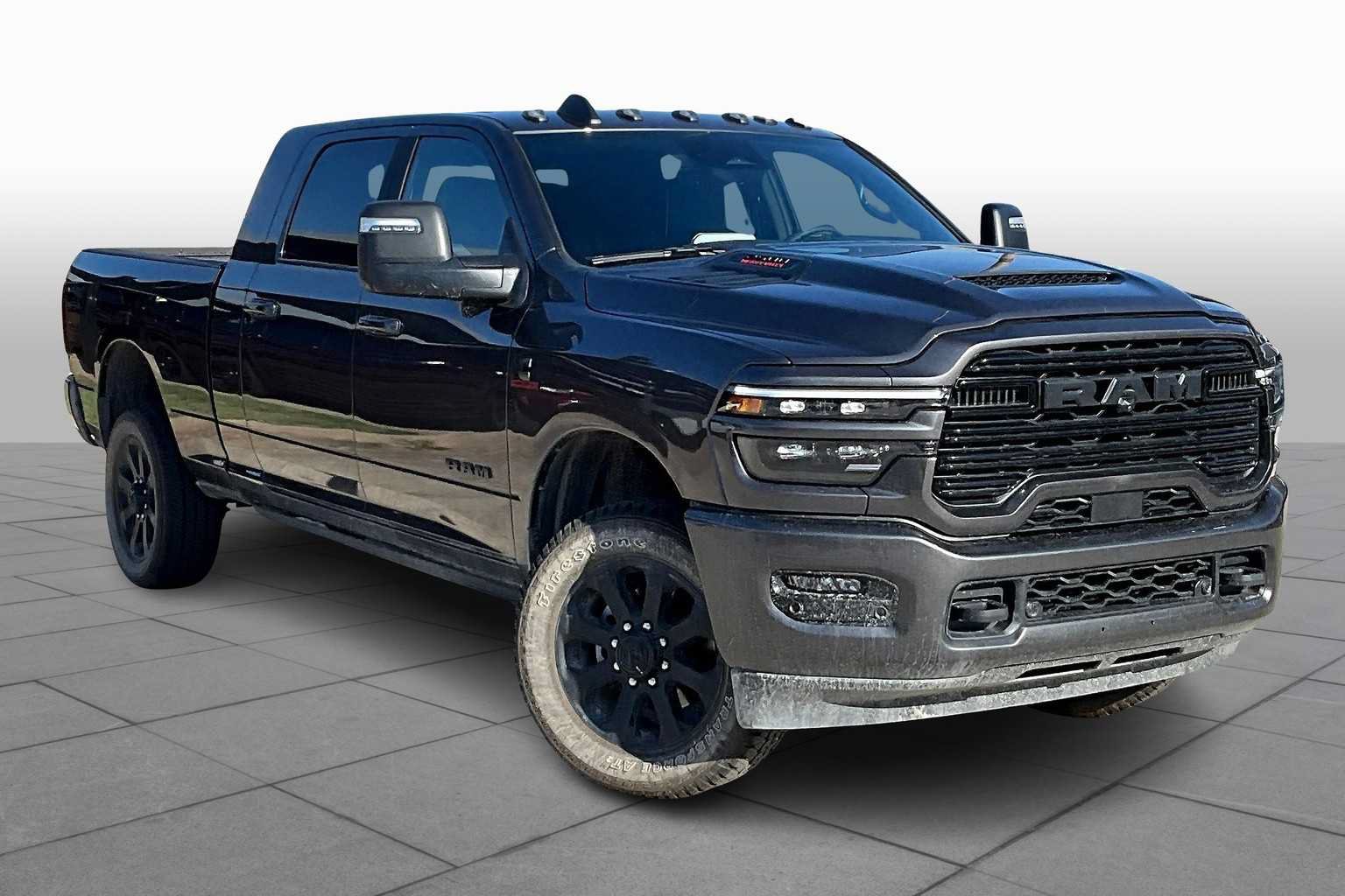 Used 2025 RAM 2500 Laramie AWD/4WD image 3