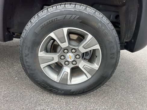 Used 2019 Chevrolet Colorado Z71 AWD/4WD image 34