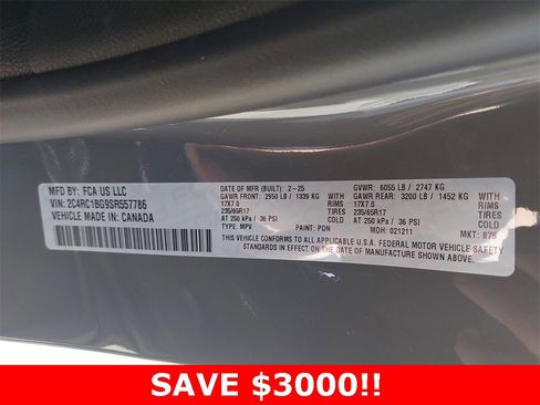 New 2025 Chrysler Pacifica Select image 36