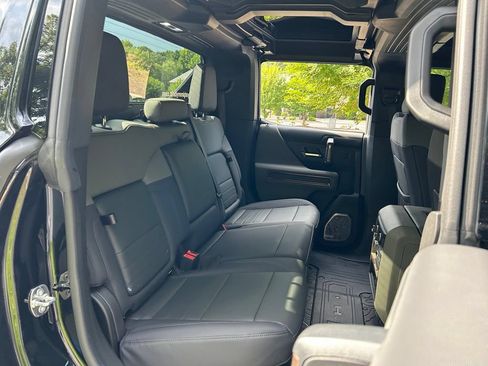 Used 2025 GMC Hummer EV 3X AWD/4WD image 48