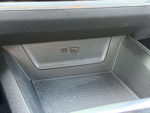 Used 2025 Chevrolet Equinox LT w/ Convenience Package II image 29