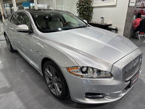 Used 2013 Jaguar XJ AWD image 19