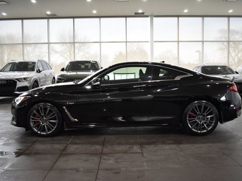 Used 2017 INFINITI Q60 Red Sport 400 image 8