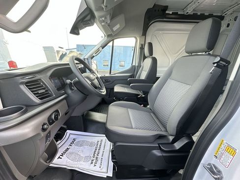 New 2026 Ford Transit 250 148 Medium Roof RWD image 11