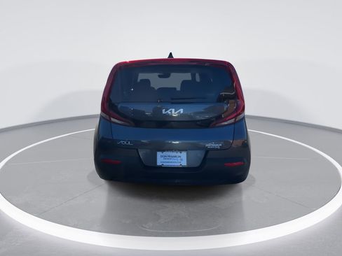 Used 2022 Kia Soul LX w/ Technology Package image 7