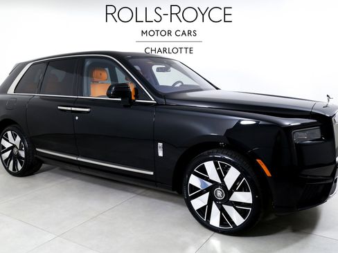New 2026 Rolls-Royce Cullinan AWD/4WD image 5