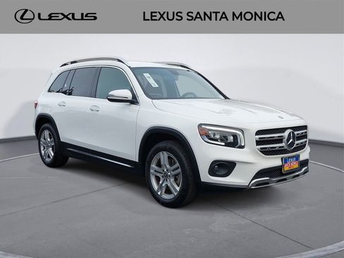 Used 2020 Mercedes-Benz GLB 250 4MATIC image 3