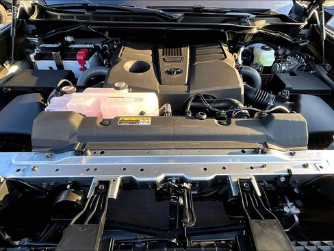 New 2026 Toyota Tundra SR5 AWD/4WD image 16