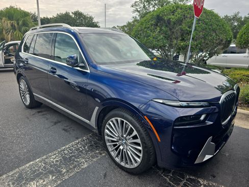 Used 2024 BMW X7 xDrive40i w/ Executive Package AWD/4WD image 1