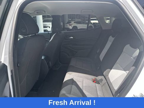 Used 2025 Chevrolet Trax LS FWD image 27