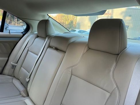 Used 2016 Ford Taurus SEL w/ Equipment Group 201A image 19