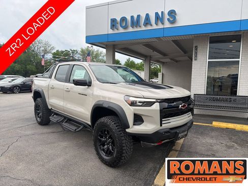 New 2026 Chevrolet Colorado ZR2 w/ Midnight Edition AWD/4WD image 1