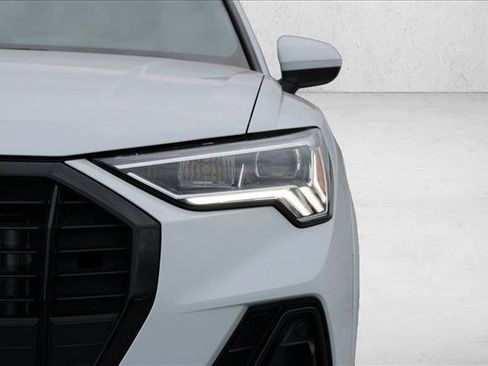 Used 2023 Audi Q3 2.0T Premium Plus w/ Premium Plus Package AWD/4WD image 4