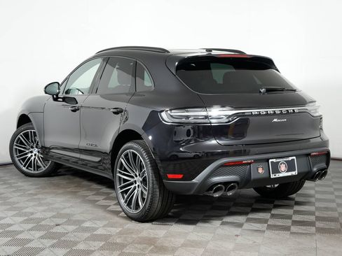 Used 2026 Porsche Macan AWD/4WD image 3