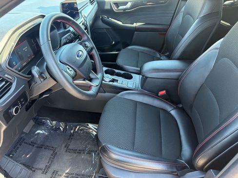 Used 2025 Ford Escape ST-Line FWD image 10