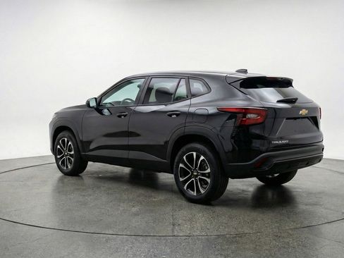 Used 2025 Chevrolet TrailBlazer LT image 6