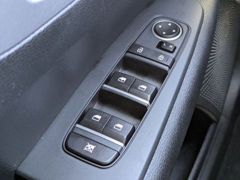 Certified 2022 Kia Forte LXS w/ LXS Technology Package image 26