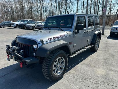 Used 2018 Jeep Wrangler Unlimited Rubicon w/ Connectivity Group