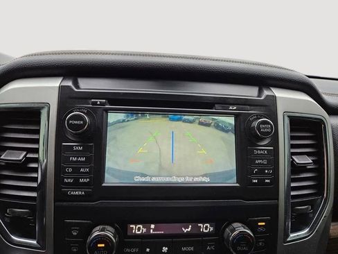 Used 2017 Nissan Titan SL w/ Chrome Package image 16