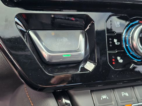 New 2026 GMC Sierra 1500 AT4 w/ AT4 Premium Package image 38