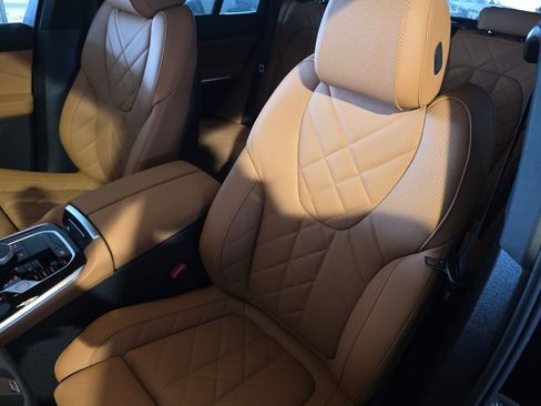New 2026 BMW X5 sDrive40i w/ M Sport Package RWD image 9
