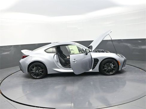 New 2025 Toyota GR86 Premium image 38