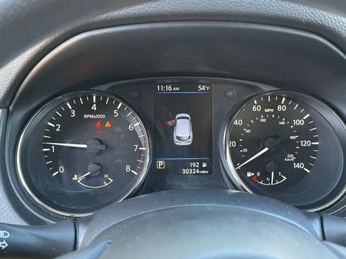 Used 2022 Nissan Rogue Sport S image 16