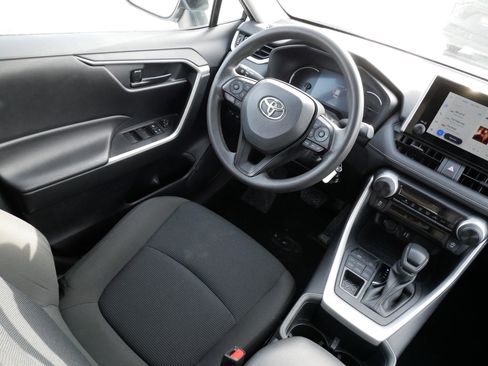 Certified 2024 Toyota RAV4 LE image 9