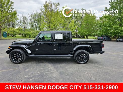 Used 2023 Jeep Gladiator Overland AWD/4WD image 1
