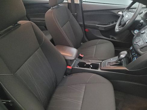 Used 2018 Ford Focus SE image 21