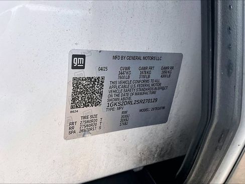 Used 2025 GMC Yukon Denali AWD/4WD image 35